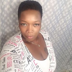 Meet your Posher, Vee